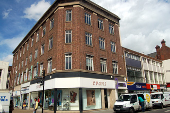 58 High Street May 2009 - the site of the Chequers